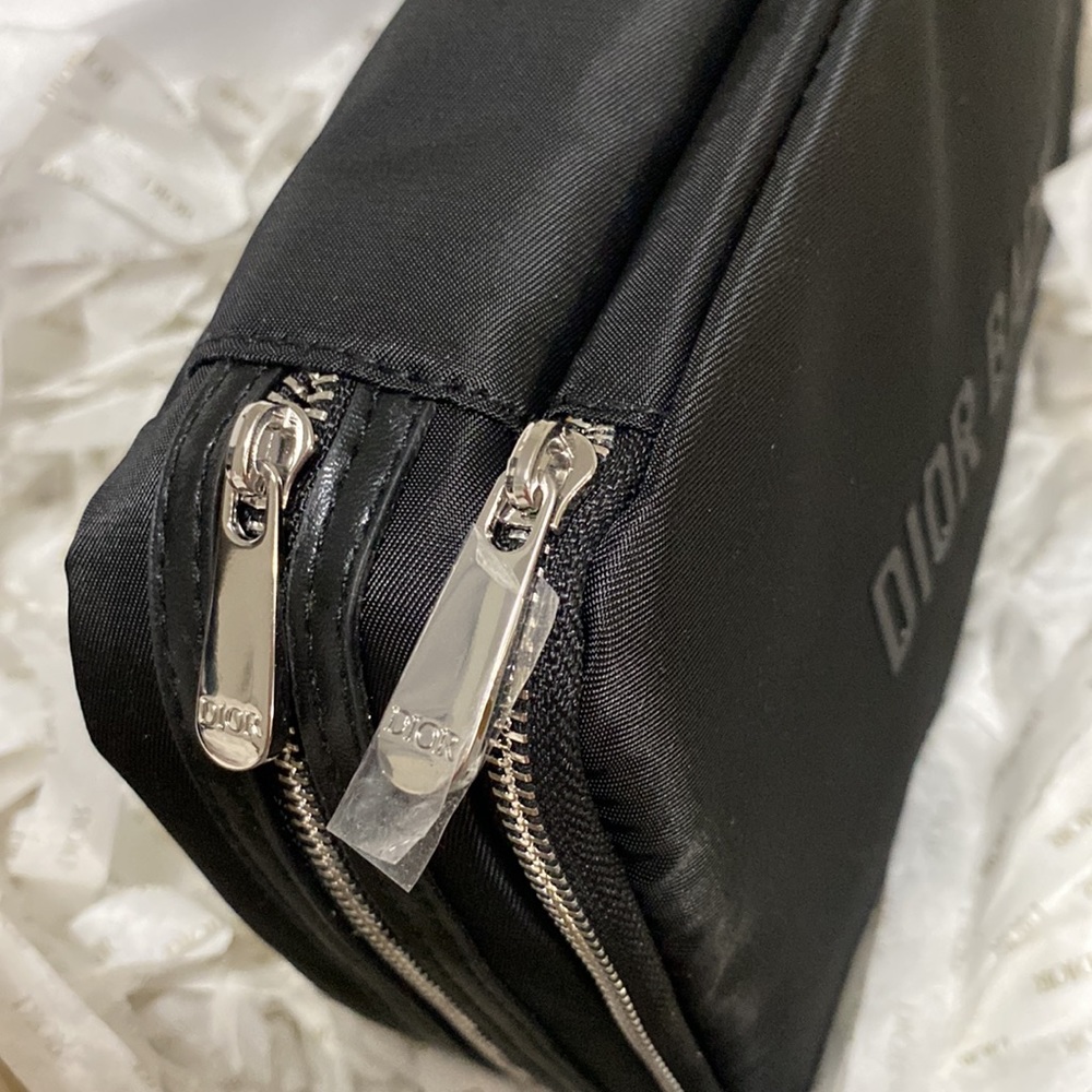 Dior Cosmetic Bag - Picture 4 of 11